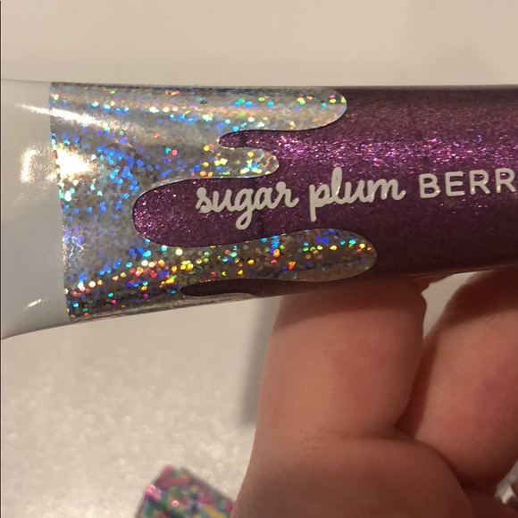 BATH AND BODY WORKS TUBE LIP GLOSS - Picture 2 of 4